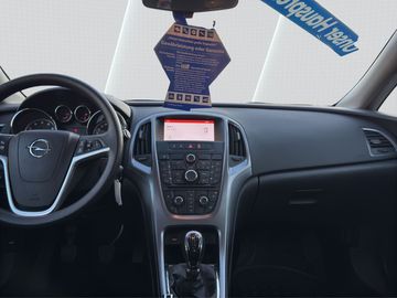 Car image 15