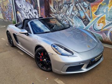 Car image 3