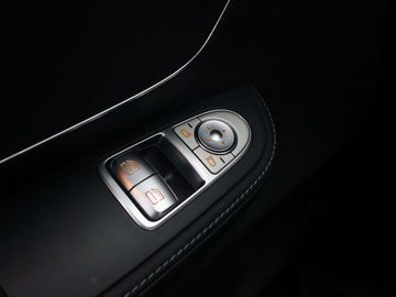 Car image 36