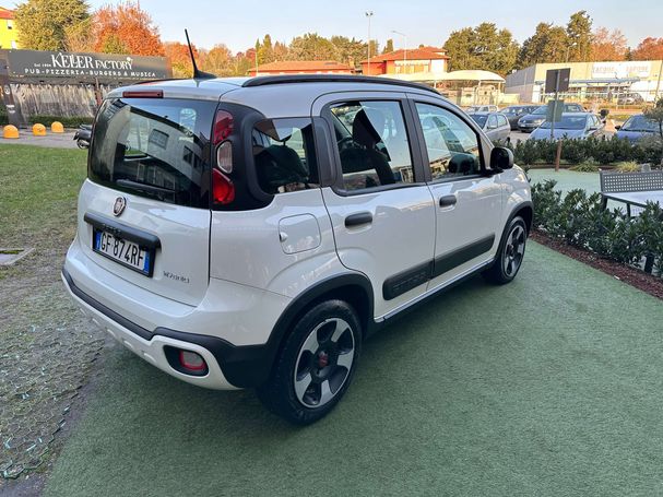 Fiat Panda Cross 1.0 Hybrid City 51 kW image number 3