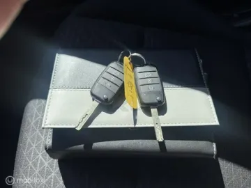 Car image 31