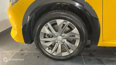 Car image 20