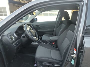 Car image 15