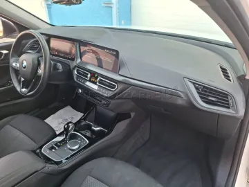 Car image 39