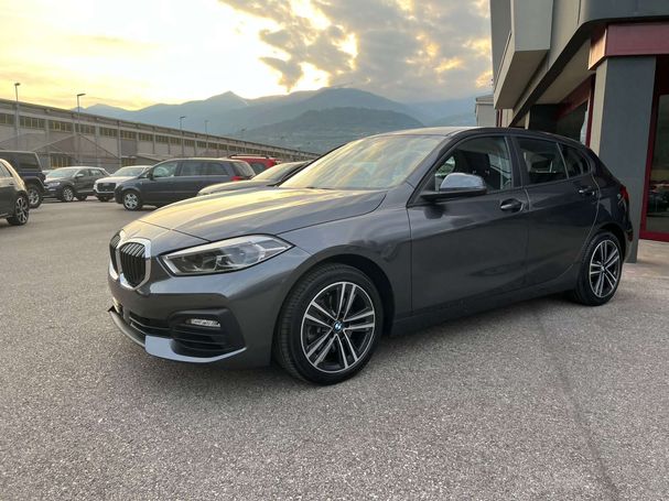 BMW 118i 103 kW image number 1