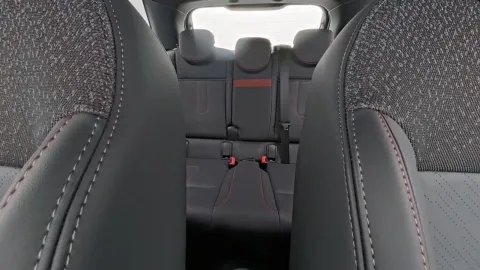 Car image 26