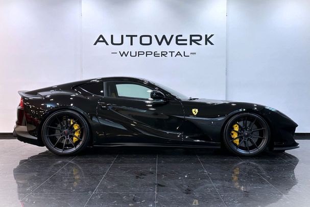 Ferrari 812 Superfast 588 kW image number 5