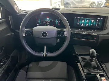 Car image 36
