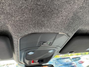 Car image 35