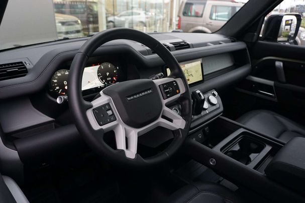 Land Rover Defender 90 X-Dynamic SE 147 kW image number 4