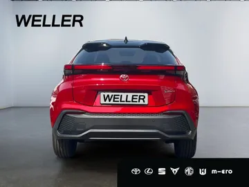 Car image 4