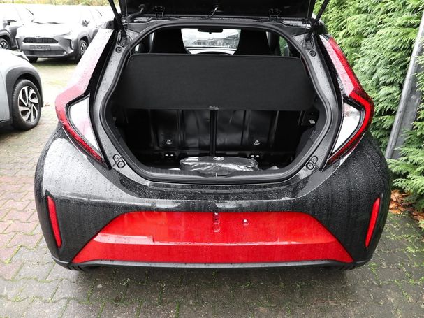 Toyota Aygo X 1.0 VVT-i 53 kW image number 9