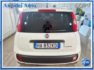 Car image 5
