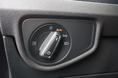 Car image 39