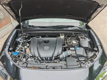 Car image 25