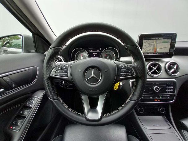 Mercedes-Benz GLA 180 90 kW image number 13