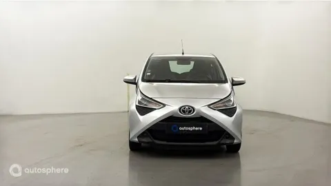 Car image 3