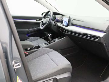 Car image 37