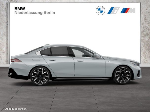 BMW 520i 140 kW image number 8