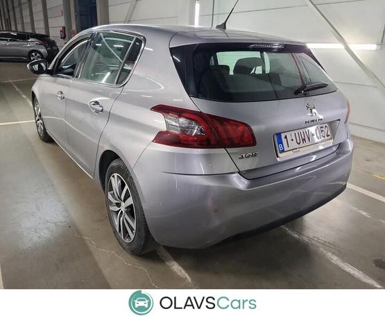 Peugeot 308 1.5 BlueHDi Allure 96 kW image number 4