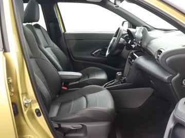 Car image 30