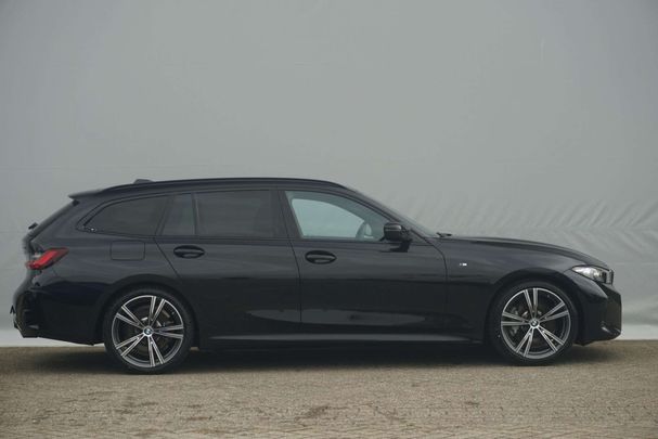 BMW 330i Touring M Sport 190 kW image number 3