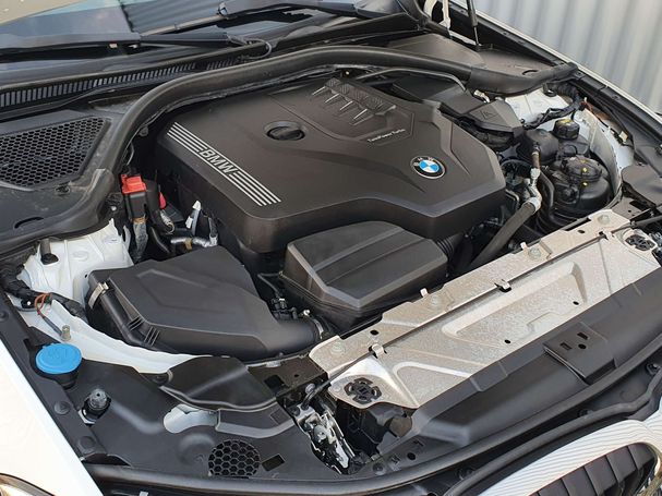 BMW 320i 135 kW image number 20