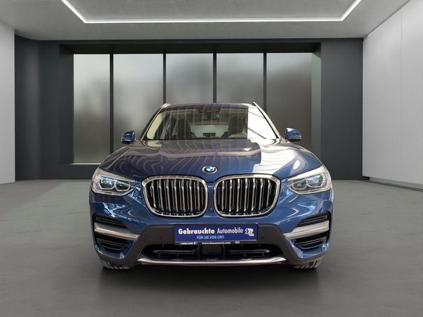 BMW X3 xDrive20d Luxury Line 140 kW image number 2