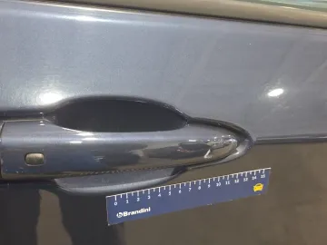 Car image 35