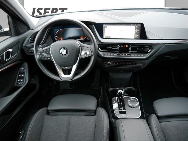 BMW 118i Sport Line 100 kW image number 9