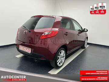Car image 4