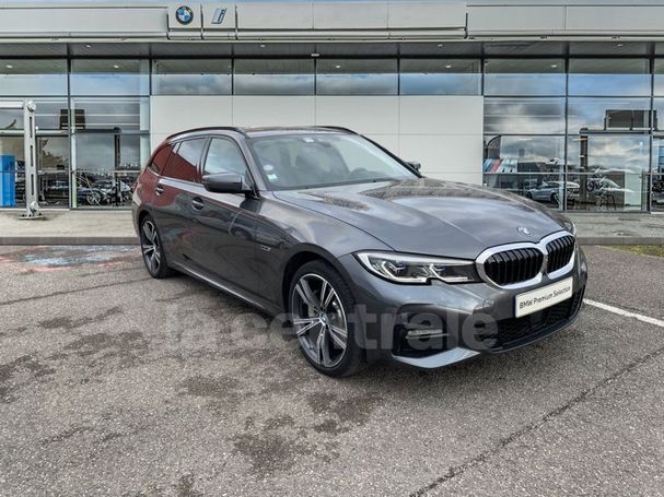 BMW 330 Touring xDrive 215 kW image number 16