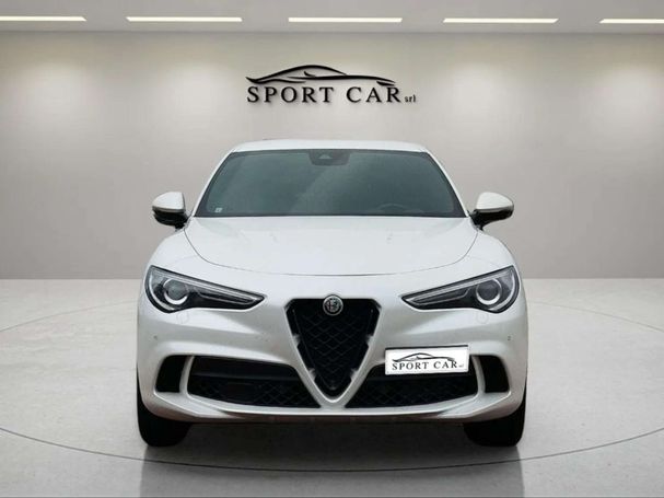 Alfa Romeo Stelvio V6 2.9 Bi-Turbo Quadrifoglio 375 kW image number 4