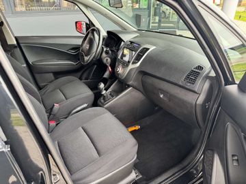 Car image 14