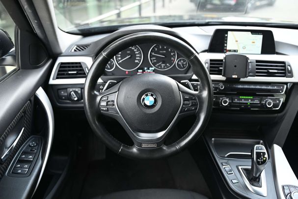 BMW 320i Touring 135 kW image number 6