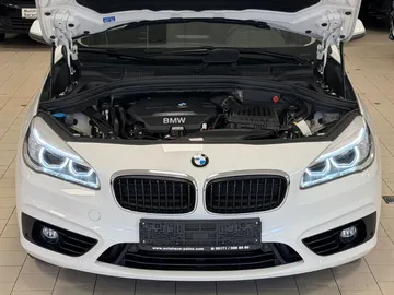 Car image 38