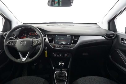 Car image 23