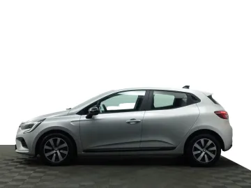 Car image 30