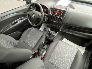 Car image 11