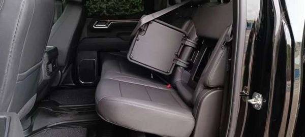 Car image 36