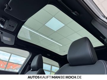 Car image 32