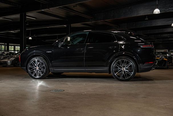 Porsche Cayenne Coupé E-Hybrid 346 kW image number 3