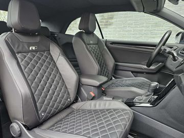 Car image 30