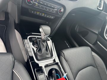 Car image 13