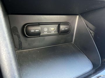 Car image 31