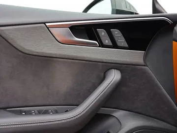 Car image 43