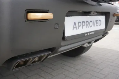 Car image 32