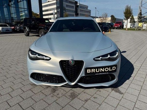 Alfa Romeo Giulia Q4 206 kW image number 9