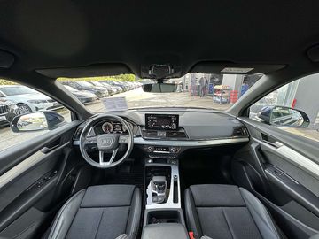 Car image 38