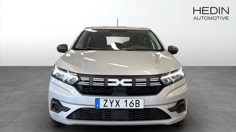 Car image 2